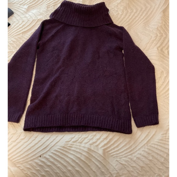 L.L. Bean - Picture 2 of 2